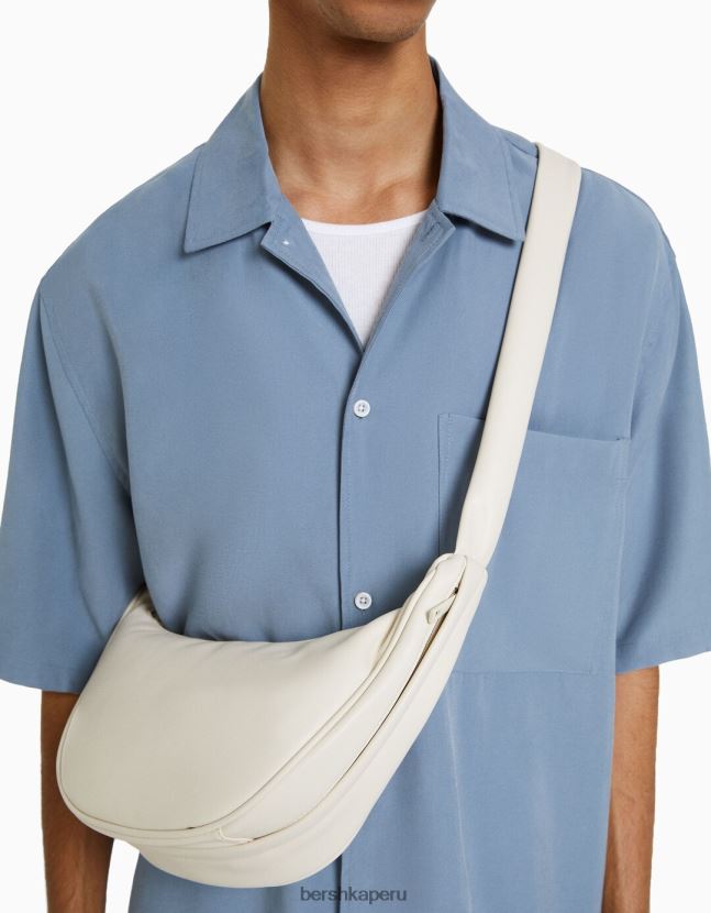 crema Bershka hombres bolso de piel sintética con correa ajustable 806J6B3594