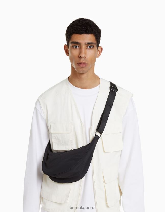 negro Bershka hombres bolso de mezcla de nailon con correa ajustable 806J6B3599