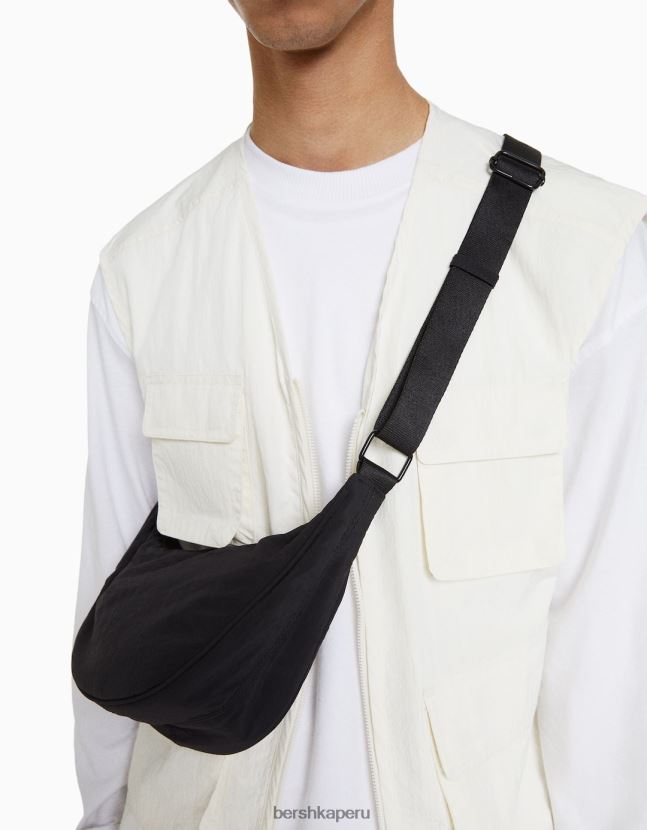 negro Bershka hombres bolso de mezcla de nailon con correa ajustable 806J6B3599