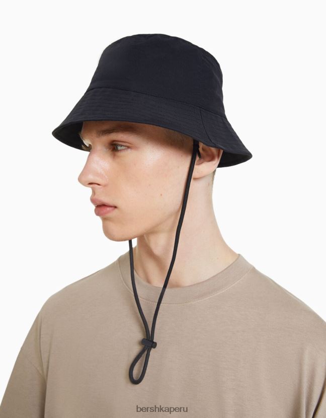negro Bershka hombres sombrero de lluvia de nailon con correas 806J6B3610