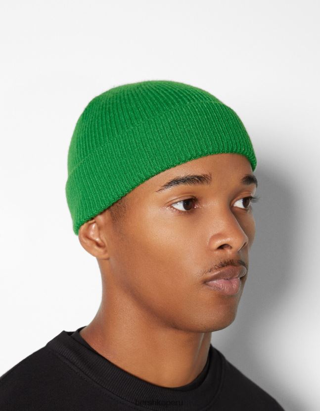 verde Bershka hombres gorro corto 806J6B3622