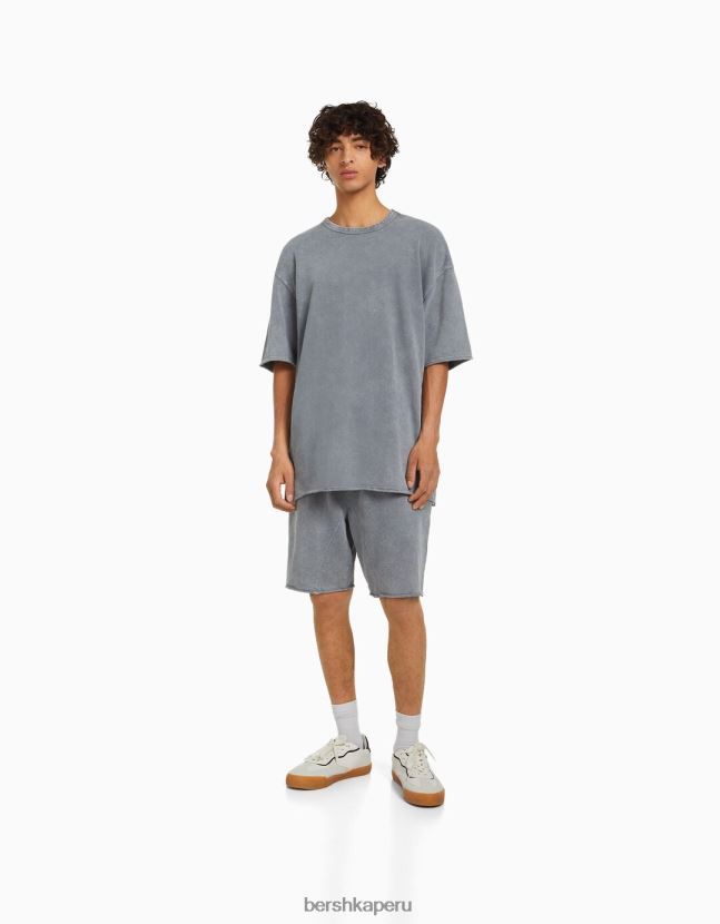 gris Bershka hombres bermudas felpa descolorida 806J6B3362