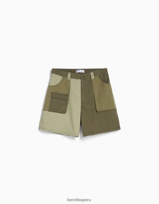 verde Bershka hombres bermudas de carpintero de mezclilla con bloques de color 806J6B3300