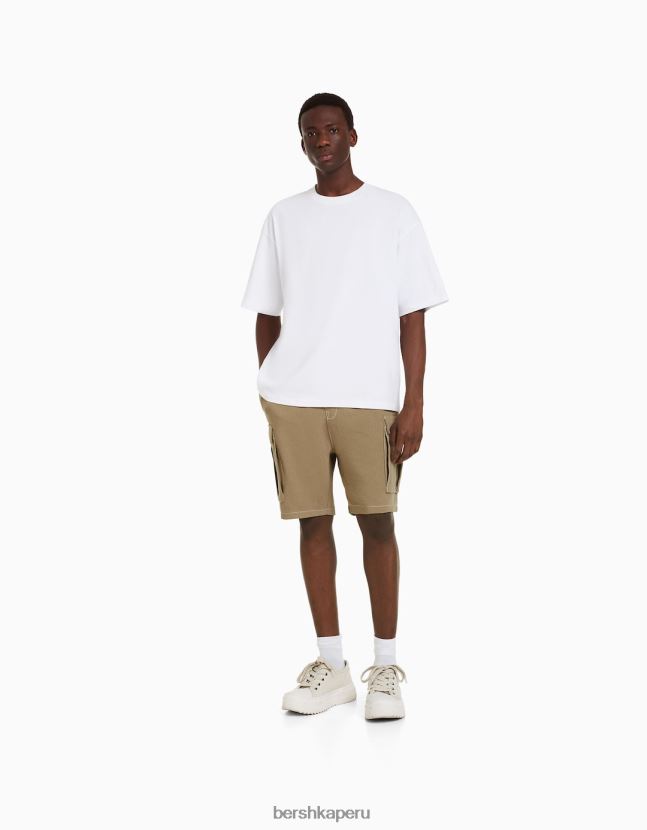camello Bershka hombres Bermudas cargo de sarga con hilo en contraste 806J6B3292