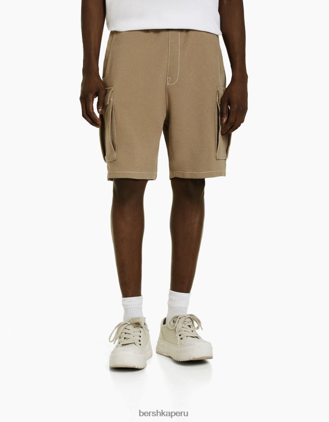 camello Bershka hombres Bermudas cargo de sarga con hilo en contraste 806J6B3292