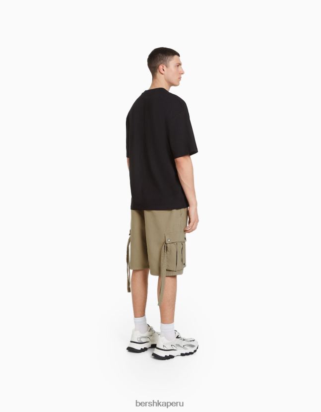 camello Bershka hombres bermudas cargo de algodón con tirantes 806J6B3284