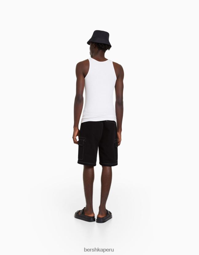 negro Bershka hombres bermudas cargo con hilos en contraste 806J6B3286