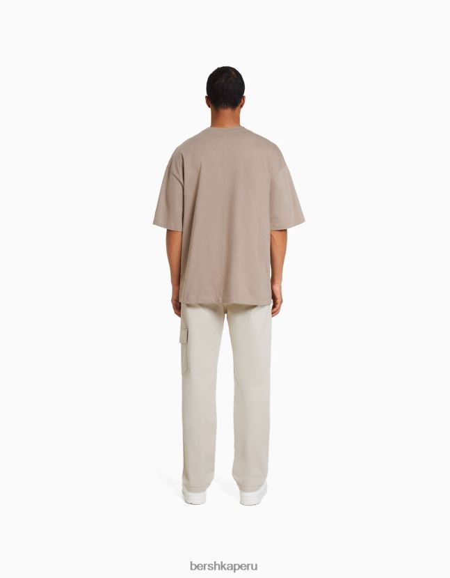 crema Bershka hombres pantalones cargo de pernera ancha con costuras en contraste 806J6B3250