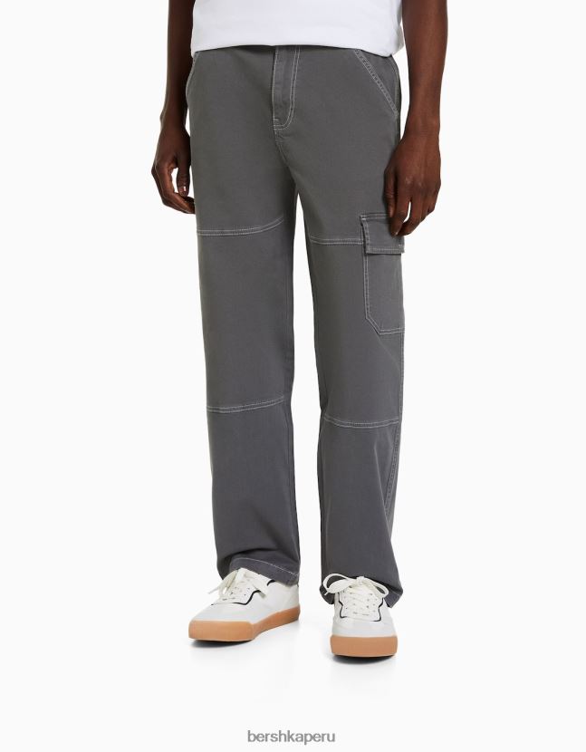 gris oscuro Bershka hombres pantalones cargo de pernera ancha con costuras en contraste 806J6B3249