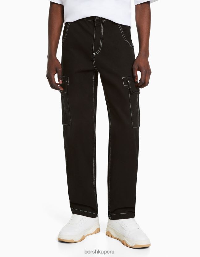 negro Bershka hombres pantalones cargo de pernera ancha con costuras en contraste 806J6B3256