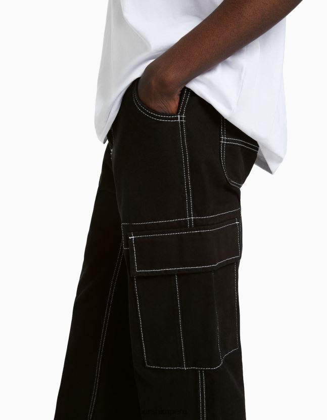 negro Bershka hombres pantalones cargo de pernera ancha con costuras en contraste 806J6B3256