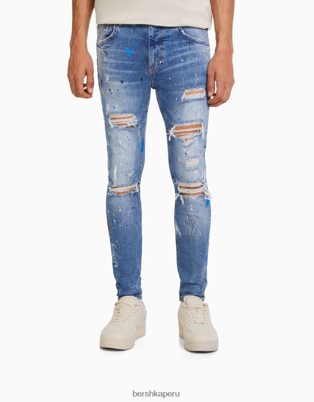 azul Bershka hombres skinny jeans rotos con salpicaduras de pintura 806J6B3172