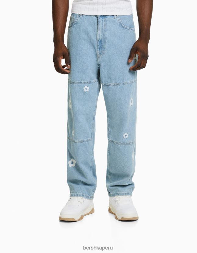 azul claro Bershka hombres jeans anchos de carpintero con bordado 806J6B3143