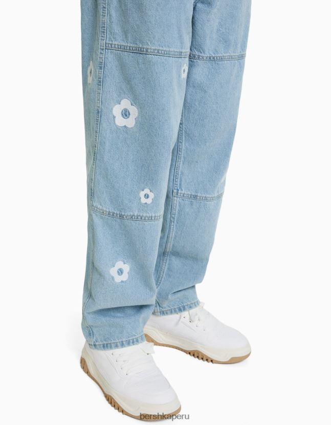 azul claro Bershka hombres jeans anchos de carpintero con bordado 806J6B3143