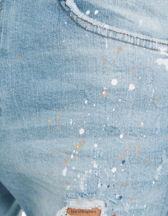 azul claro Bershka hombres skinny jeans rotos con salpicaduras de pintura 806J6B3170