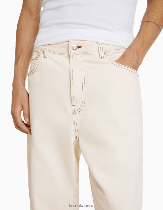 crema Bershka hombres vaqueros holgados de colores 806J6B3113