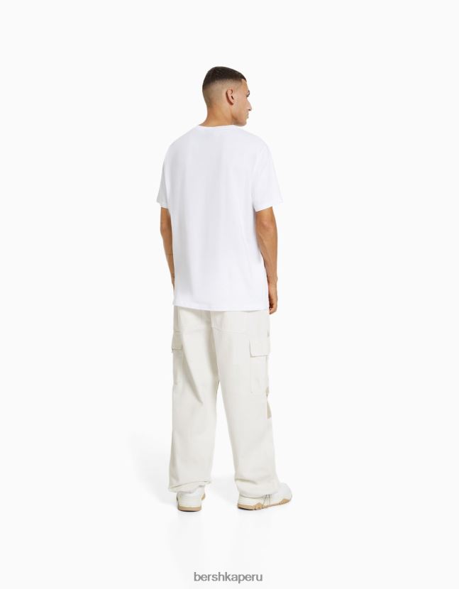 crema Bershka hombres vaqueros tipo paracaídas con diseño colour block 806J6B3129