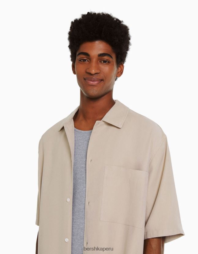 arena Bershka hombres camisa de manga corta con corte holgado 806J6B2905