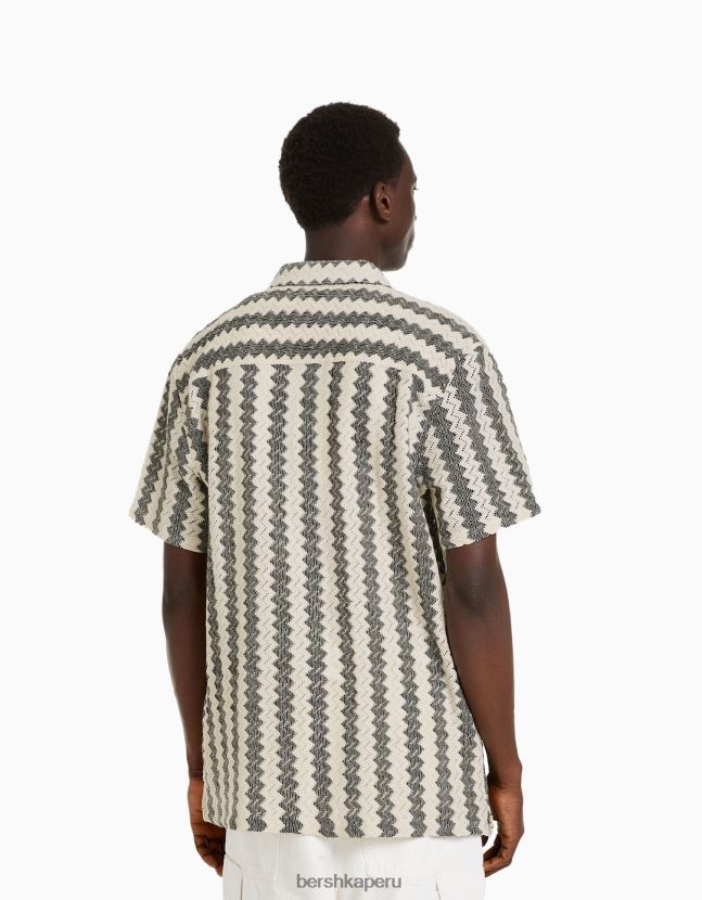 arena Bershka hombres camisa de manga corta de punto abierto 806J6B2879