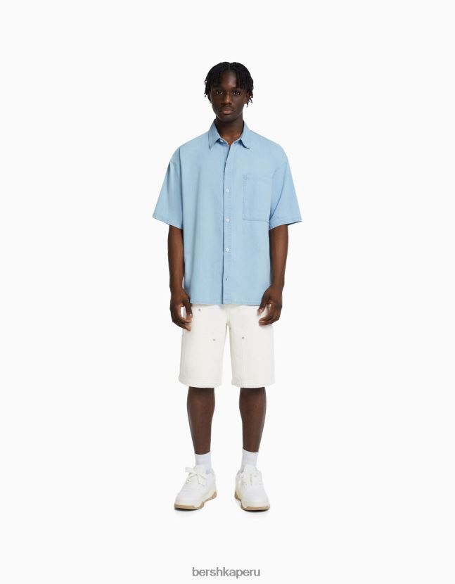 azul claro Bershka hombres camisa oversize de manga corta 806J6B2915