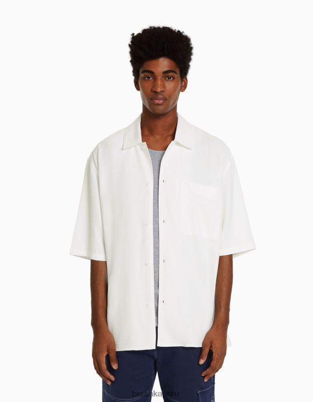 blanco Bershka hombres camisa de manga corta con corte holgado 806J6B2904