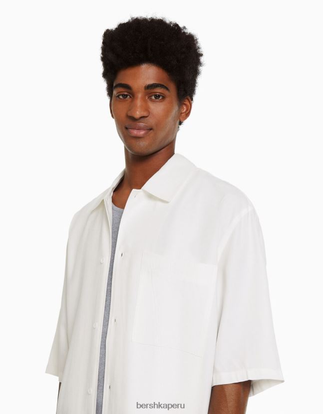 blanco Bershka hombres camisa de manga corta con corte holgado 806J6B2904