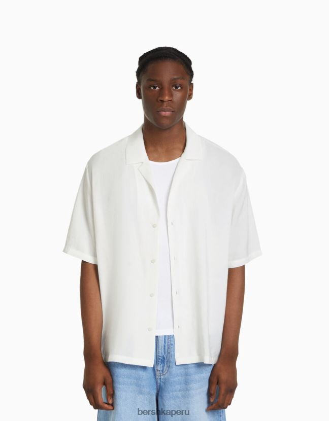 blanco Bershka hombres camisa fluida de manga corta 806J6B2919