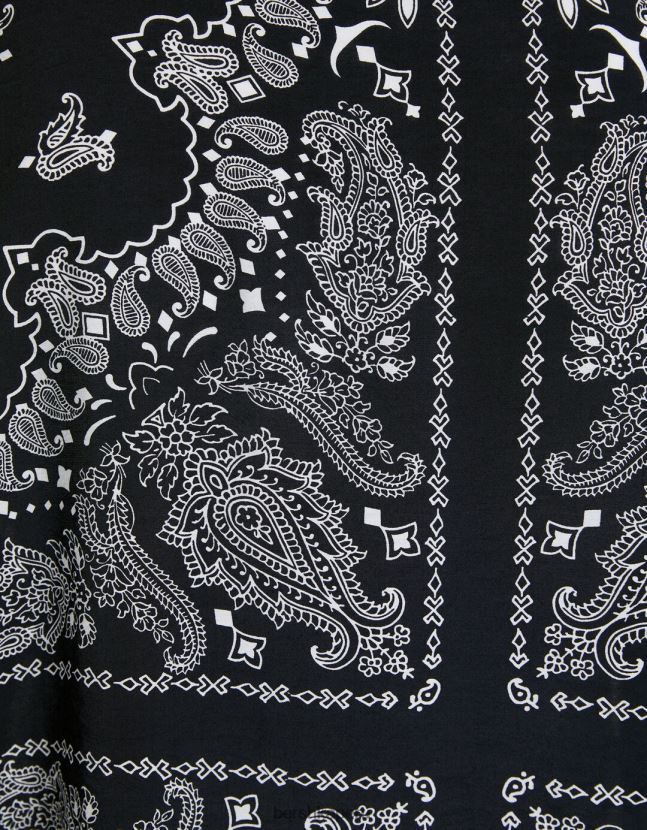 blanco negro Bershka hombres camisa de manga corta con estampado de cachemira 806J6B2870