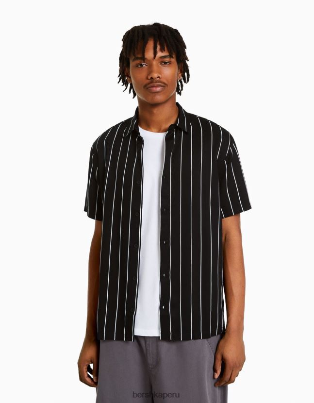 blanco negro Bershka hombres camisa de sarga a rayas de manga corta 806J6B2930
