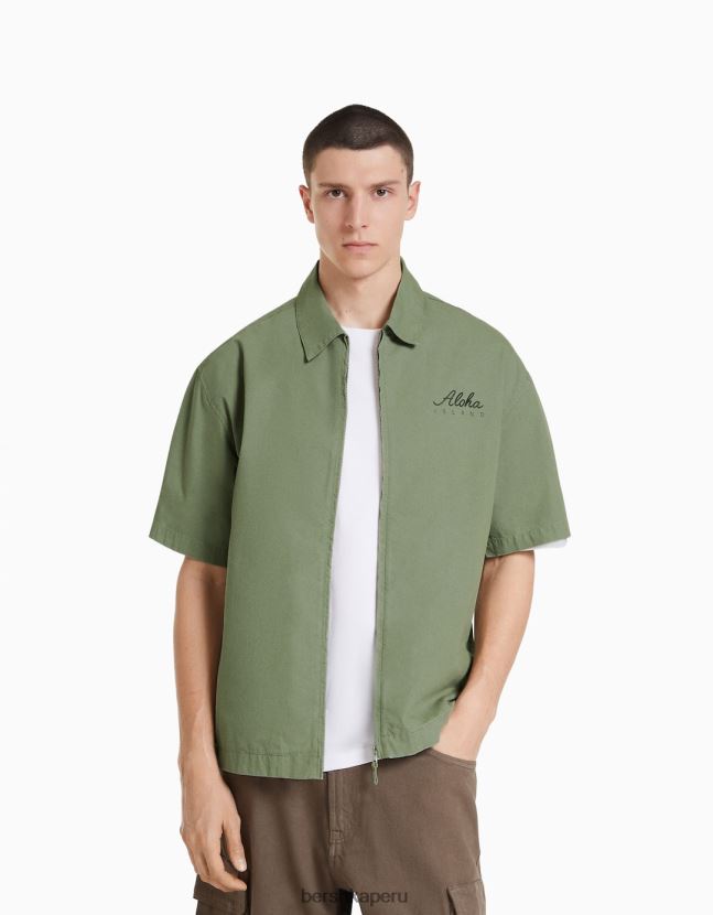 caqui Bershka hombres camisa estampada de manga corta de algodón 806J6B2876