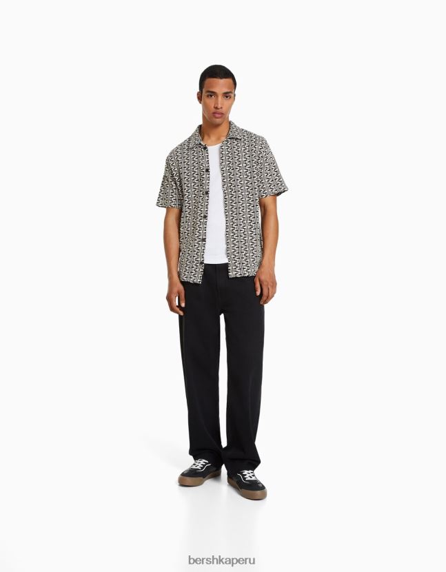 crema Bershka hombres camisa de punto estampada de manga corta 806J6B2872