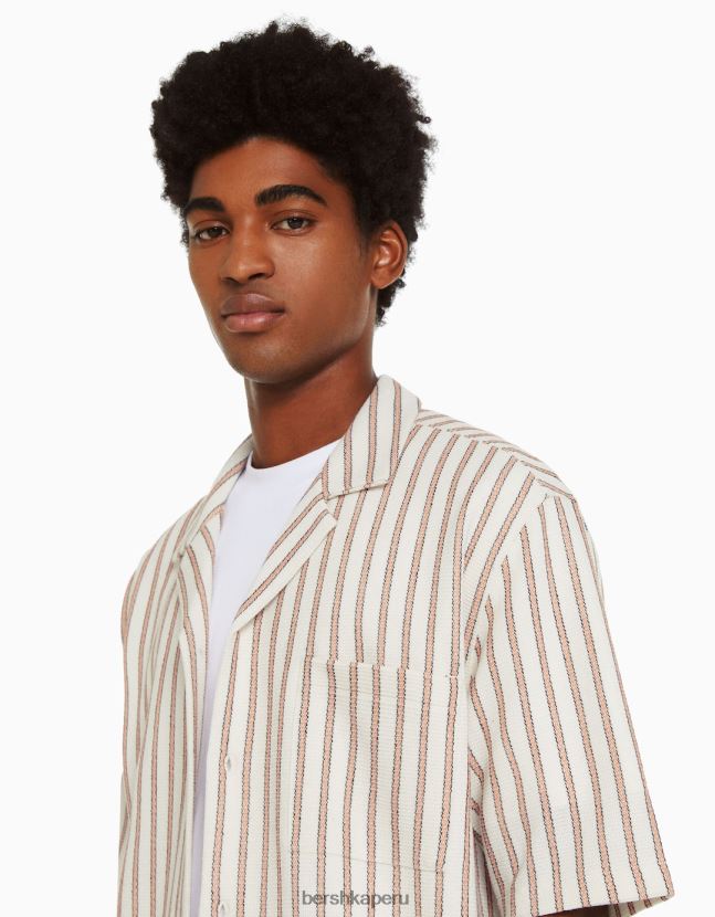 granate Bershka hombres camisa de manga corta a rayas rústicas 806J6B2927