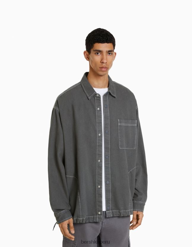 gris oscuro Bershka hombres sobrecamisa vaquera de manga larga con hilos en contraste y stoppers 806J6B2933