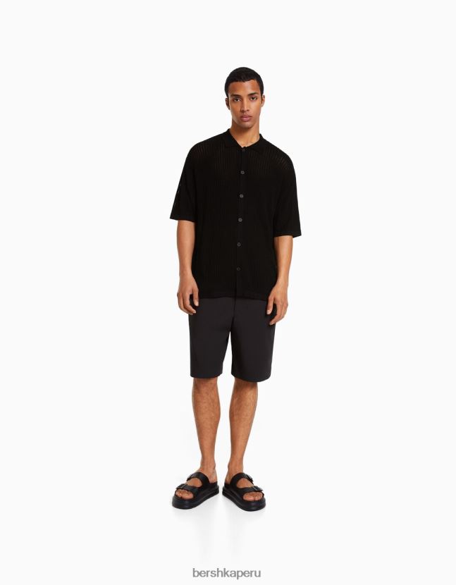 negro Bershka hombres camisa basica manga corta punto abierto 806J6B2924