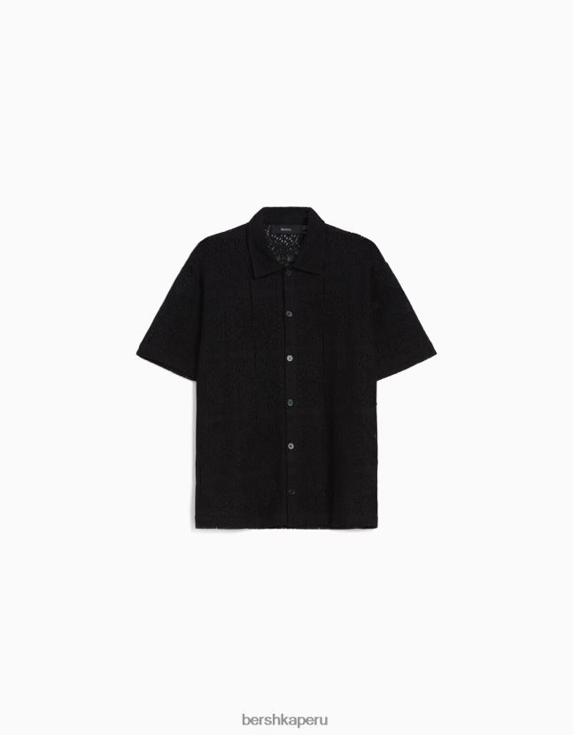 negro Bershka hombres camisa de crochet floral negra 806J6B2922