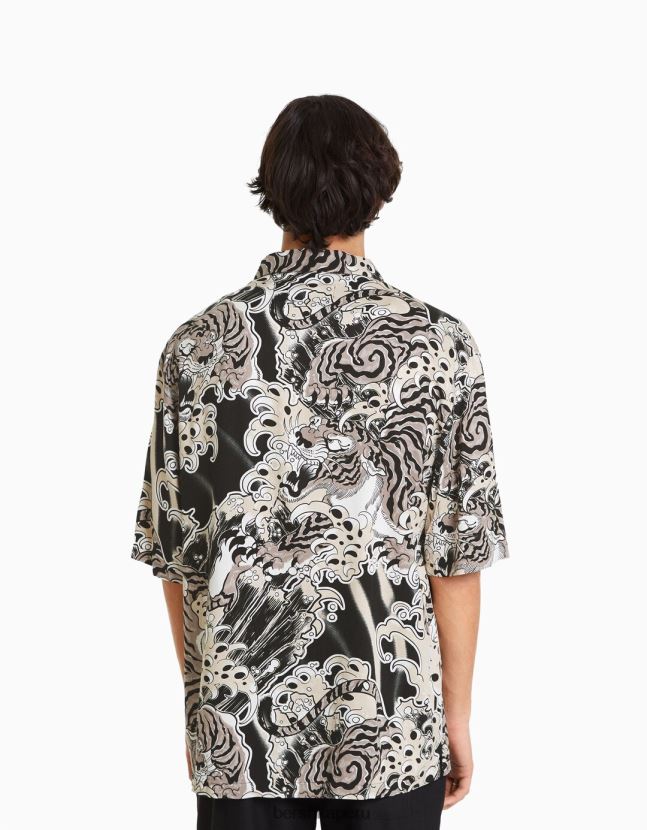 negro Bershka hombres camisa de manga corta estampada 806J6B2871