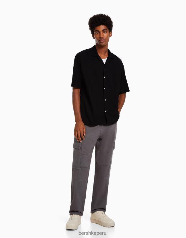 negro Bershka hombres camisa rústica holgada de manga corta 806J6B2945