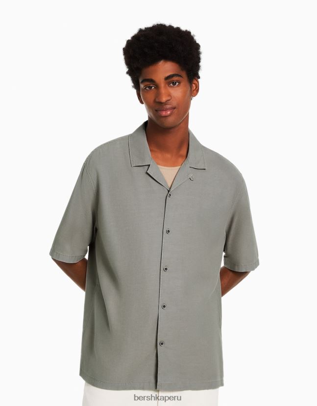 otro Bershka hombres camisa rústica holgada de manga corta 806J6B2944