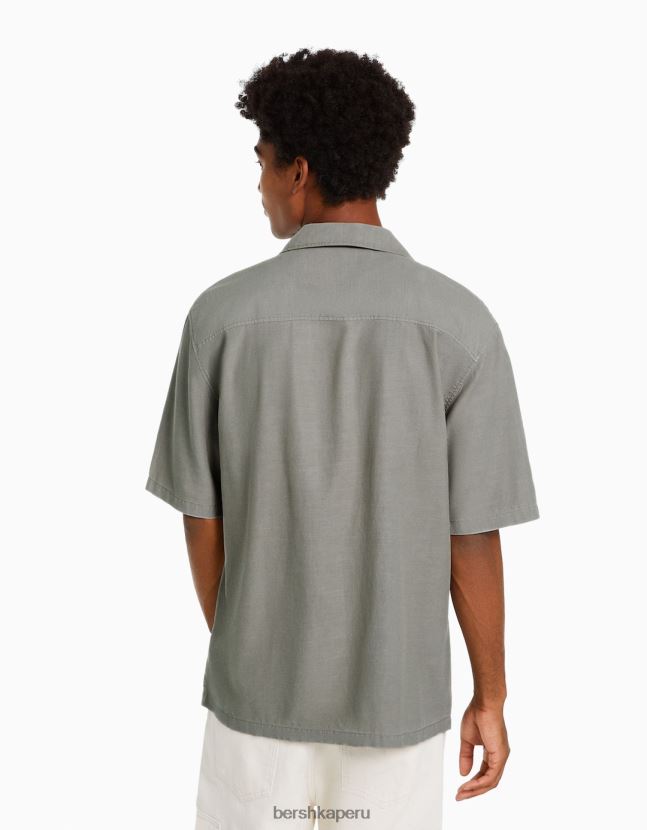 otro Bershka hombres camisa rústica holgada de manga corta 806J6B2944