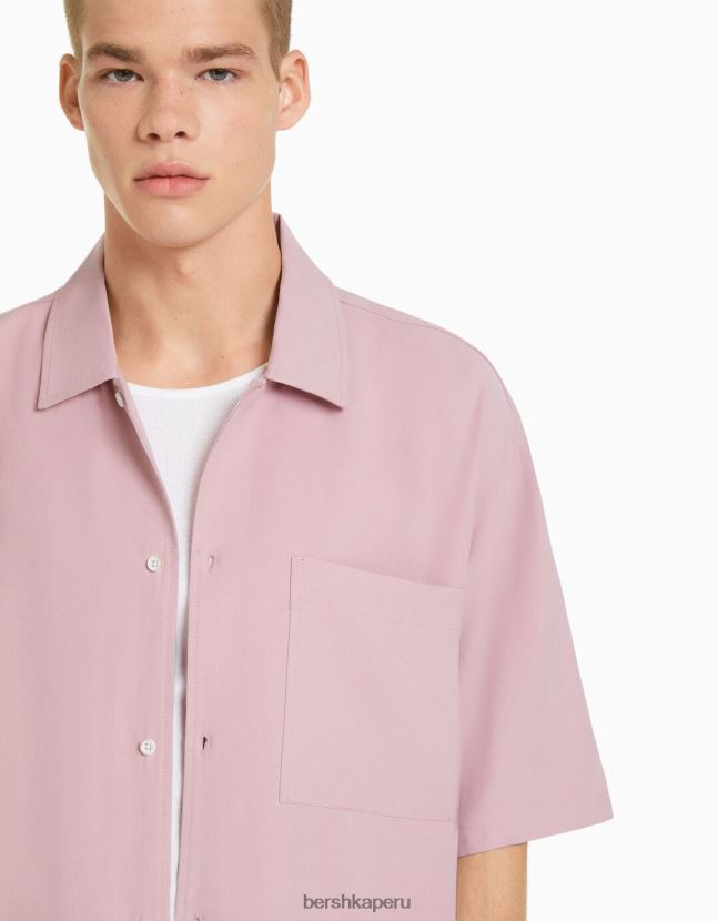 rosa Bershka hombres camisa de manga corta con corte holgado 806J6B2908