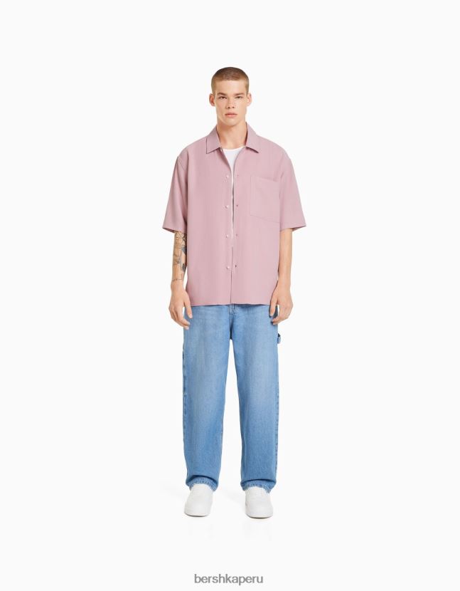 rosa Bershka hombres camisa de manga corta con corte holgado 806J6B2908