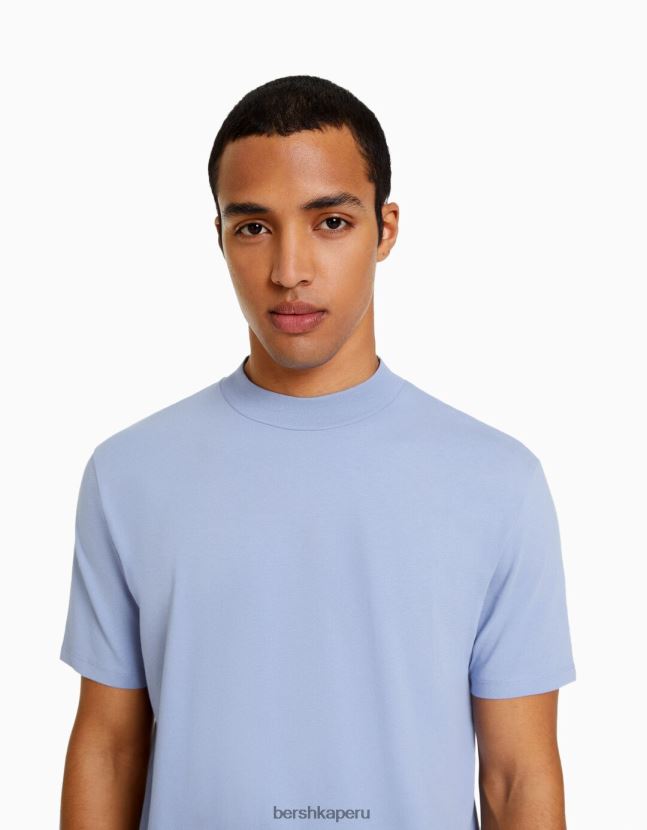 azul Bershka hombres camiseta de manga corta con cuello alto 806J6B2742
