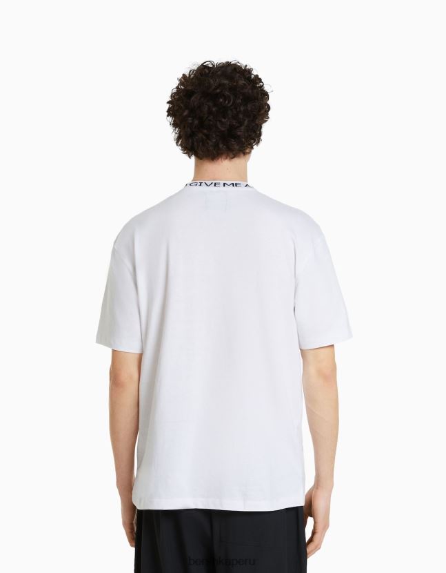blanco Bershka hombres camiseta boxy fit de manga corta con cuello estampado 806J6B2716