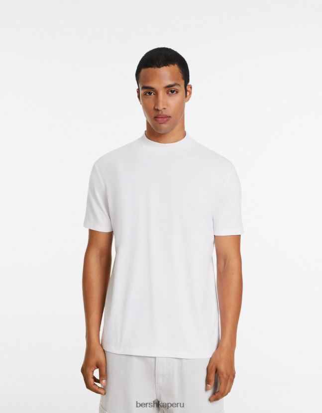 blanco Bershka hombres camiseta de manga corta con cuello alto 806J6B2740