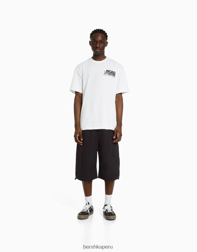 blanco Bershka hombres playera de manga corta con estampado boxy fit 806J6B2827