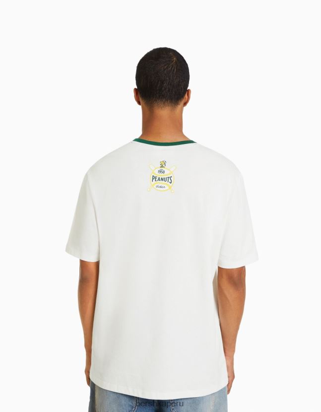 blanco Bershka hombres playera de manga corta con estampado de Snoopy 806J6B2755