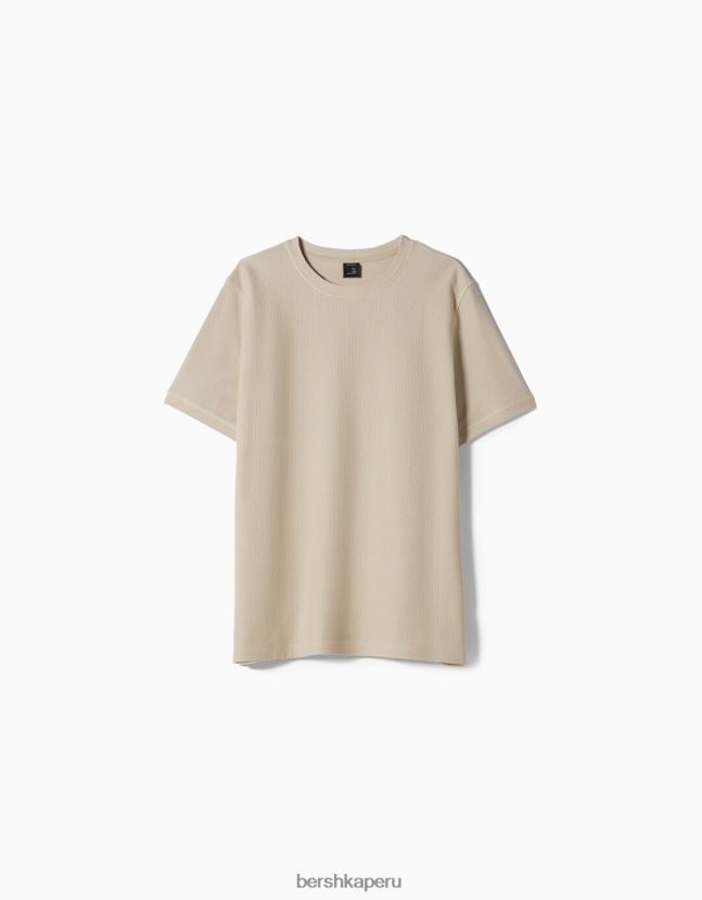 camello Bershka hombres camiseta texturizada de manga corta 806J6B2772