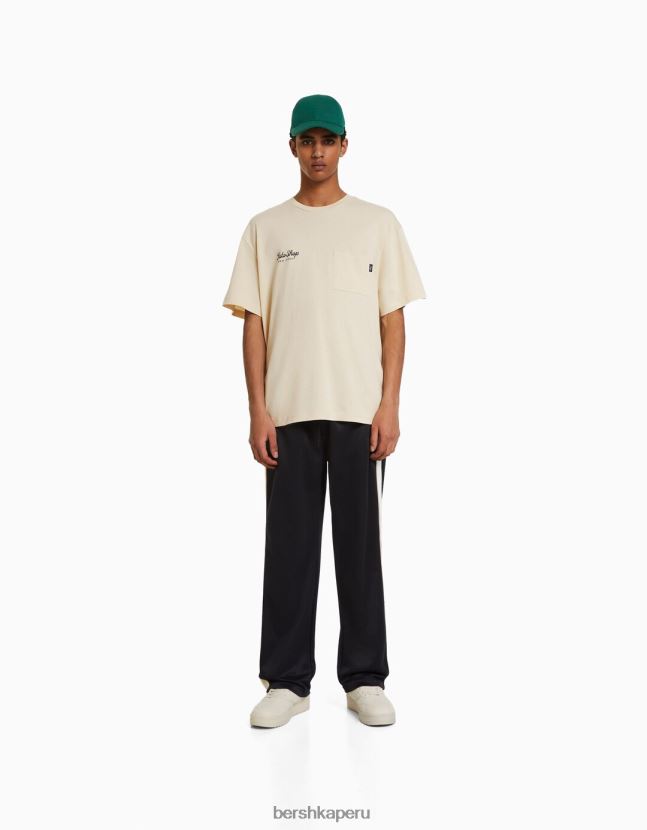 camello Bershka hombres playera de manga corta con estampado boxy fit 806J6B2759