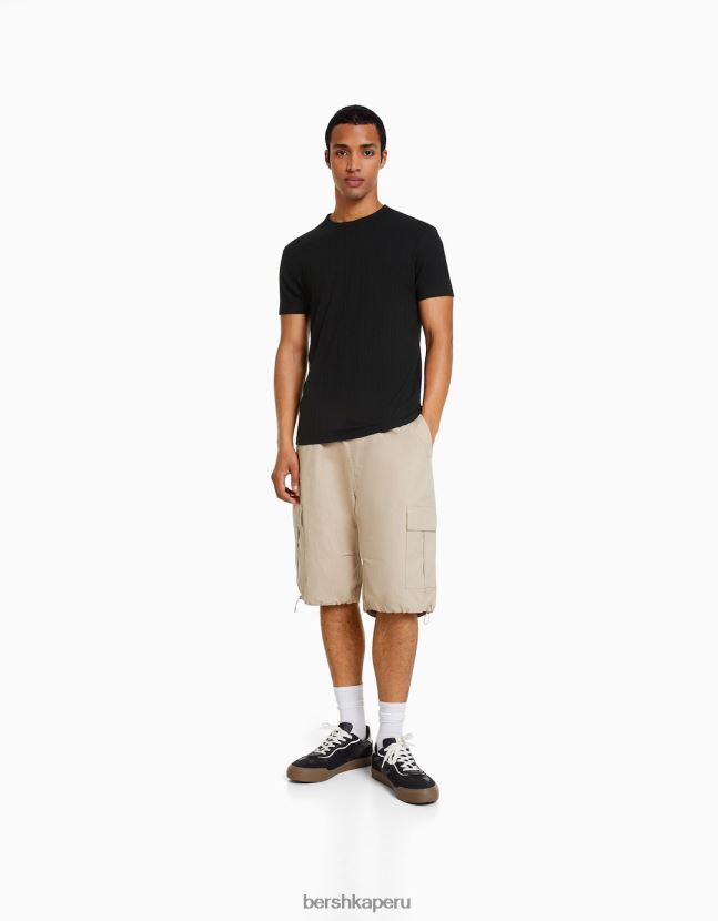 exclusivo Bershka hombres camiseta de canalé de manga corta muscle fit 806J6B2738
