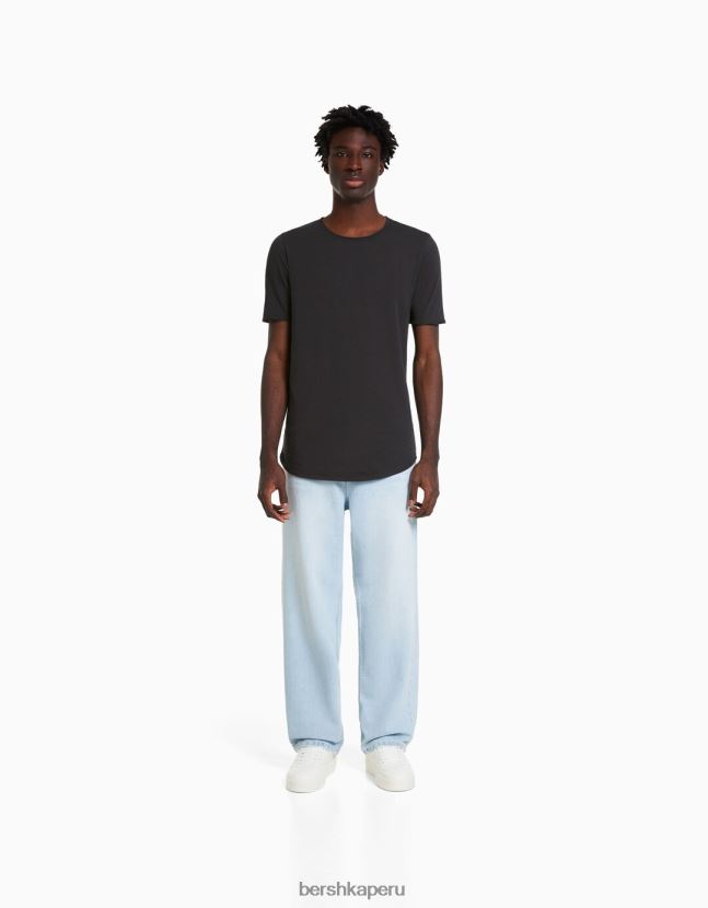 gris Bershka hombres playera de manga corta con ajuste elástico 806J6B2844
